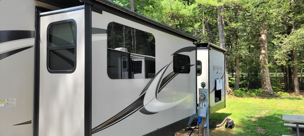 2021 Forest River Rockwood Ultra Lite 2608BS - National Vehicle