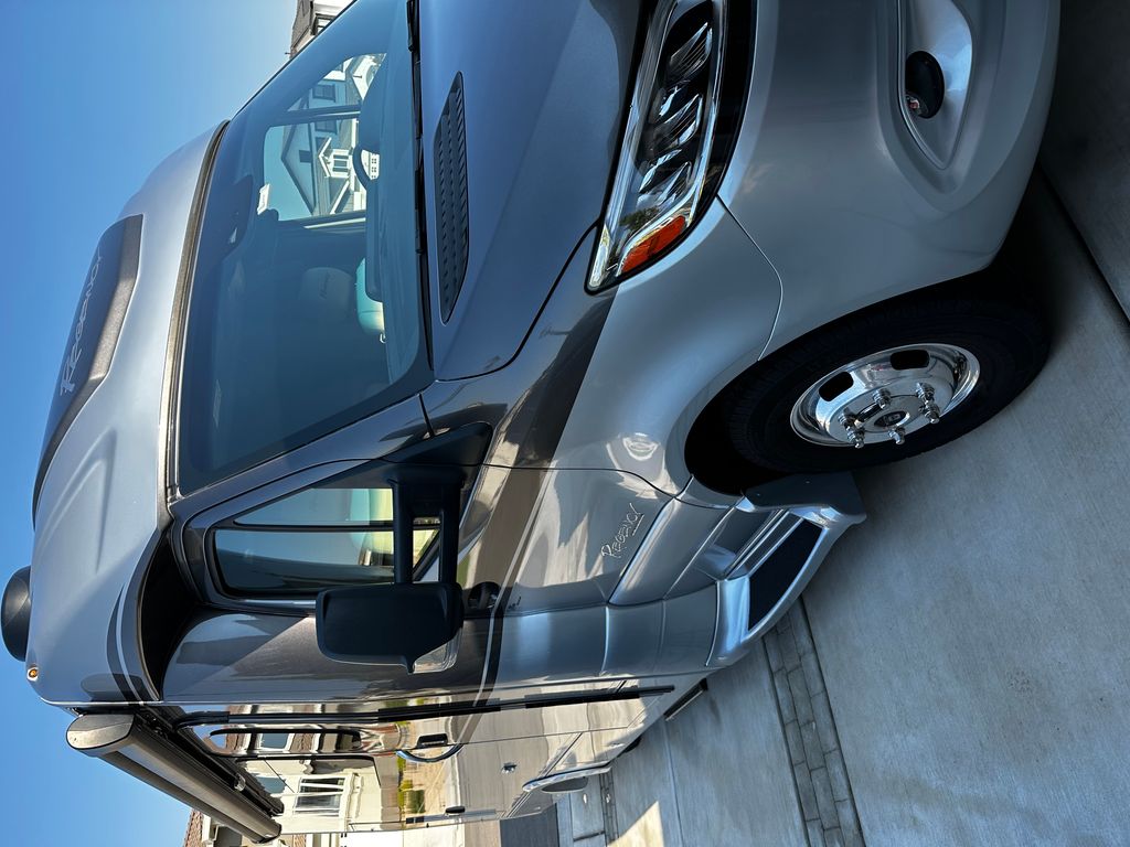 2023 Regency Ultra Brougham 25MB - National Vehicle