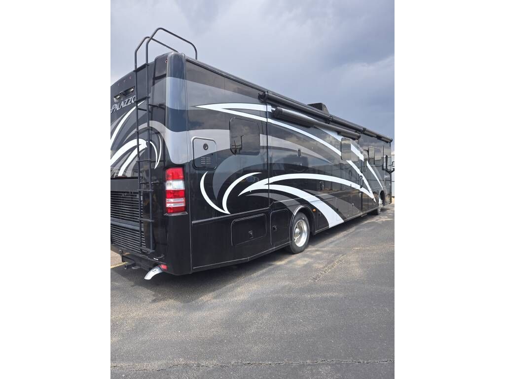 2019 Thor Motor Coach Palazzo 37.4 - National Vehicle