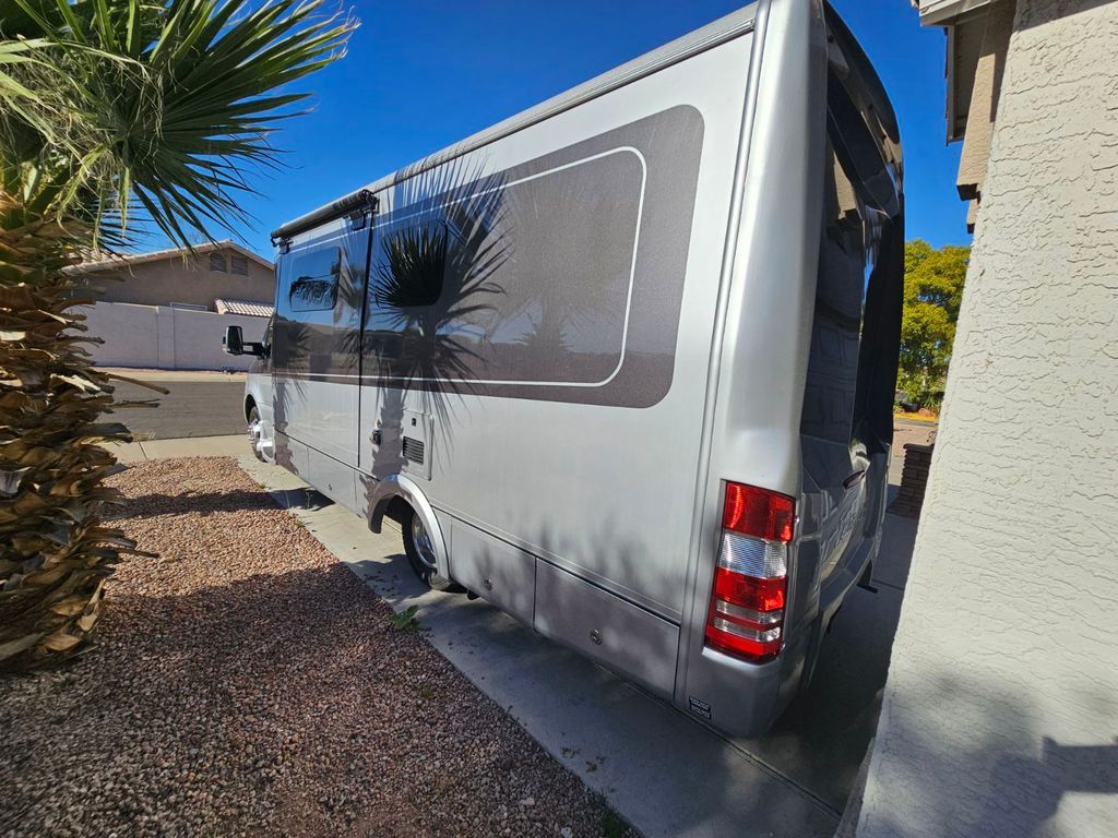 2022 Regency Ultra Brougham 25MB - National Vehicle