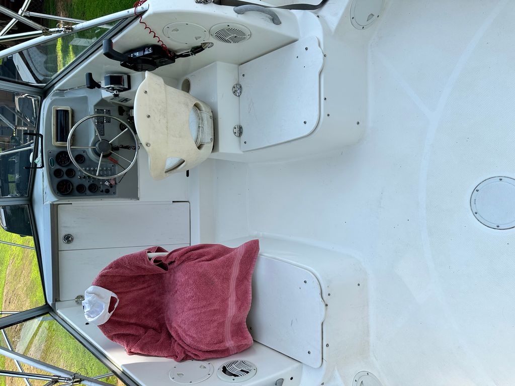 2005 Bayliner Trophy 190 - National Vehicle