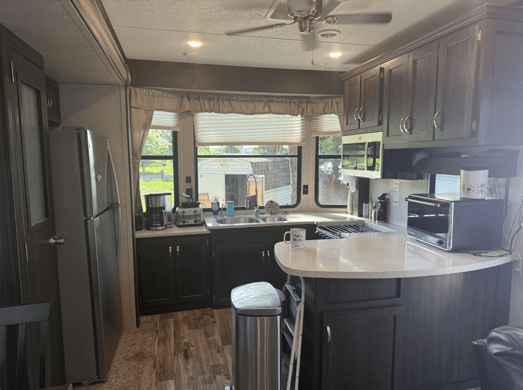 2018 Keystone Residence 401FKSS - National Vehicle