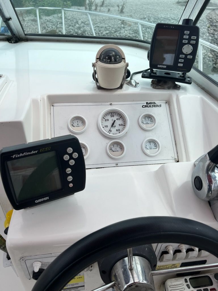 2000 Baha Cruisers 240 Fisherman Wac - National Vehicle