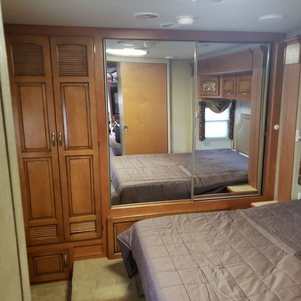 2008 Newmar Kountry Star 3910 - National Vehicle
