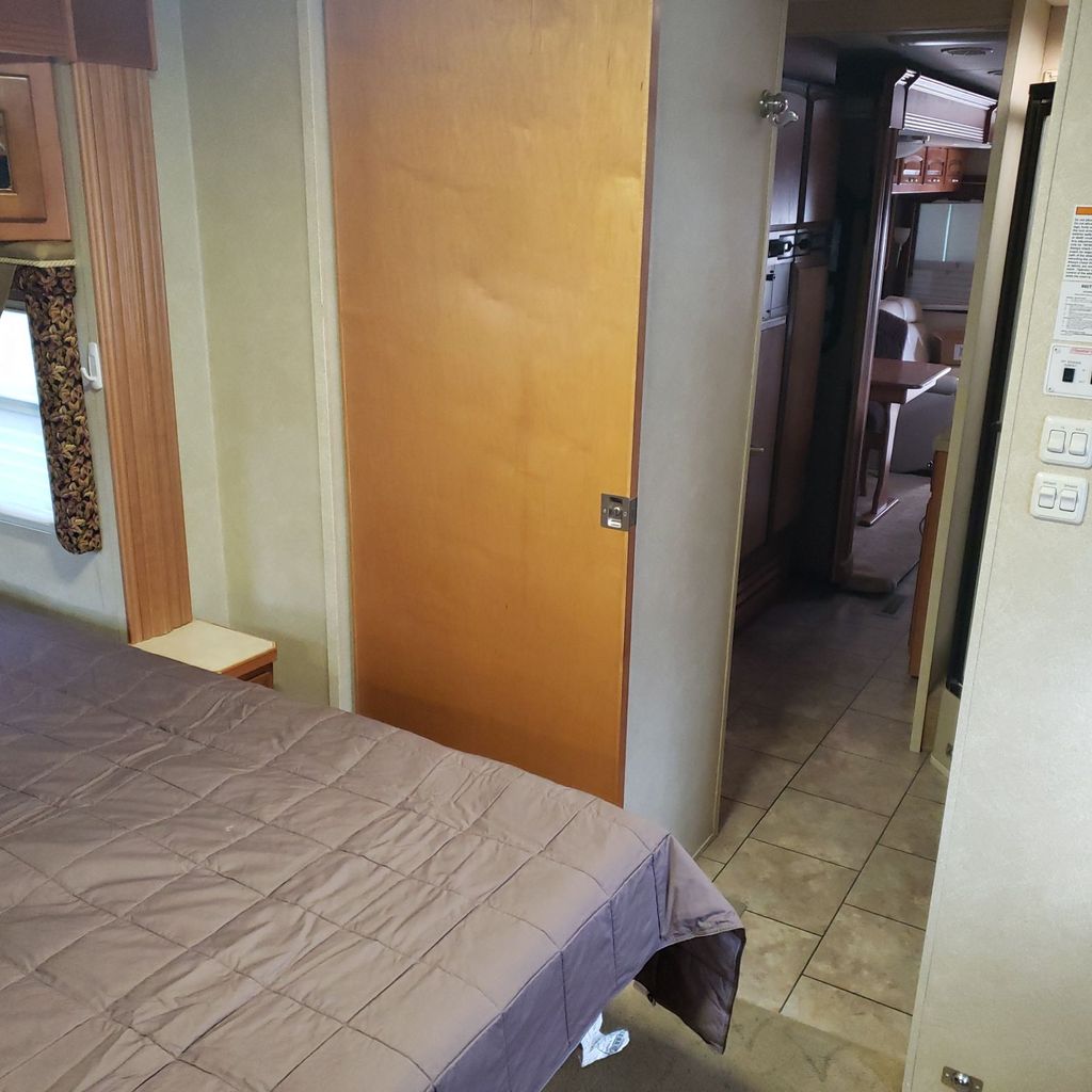 2008 Newmar Kountry Star 3910 - National Vehicle