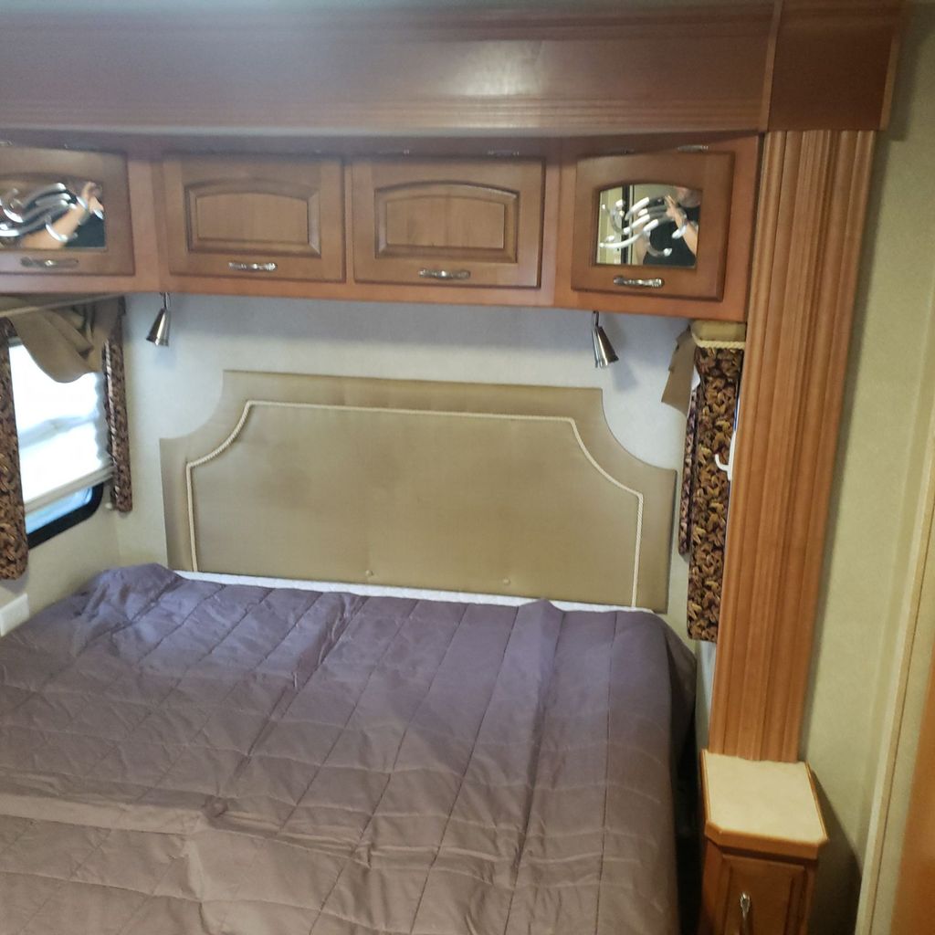 2008 Newmar Kountry Star 3910 - National Vehicle