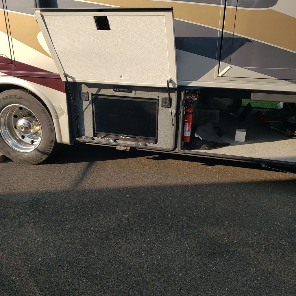 2008 Newmar Kountry Star 3910 - National Vehicle