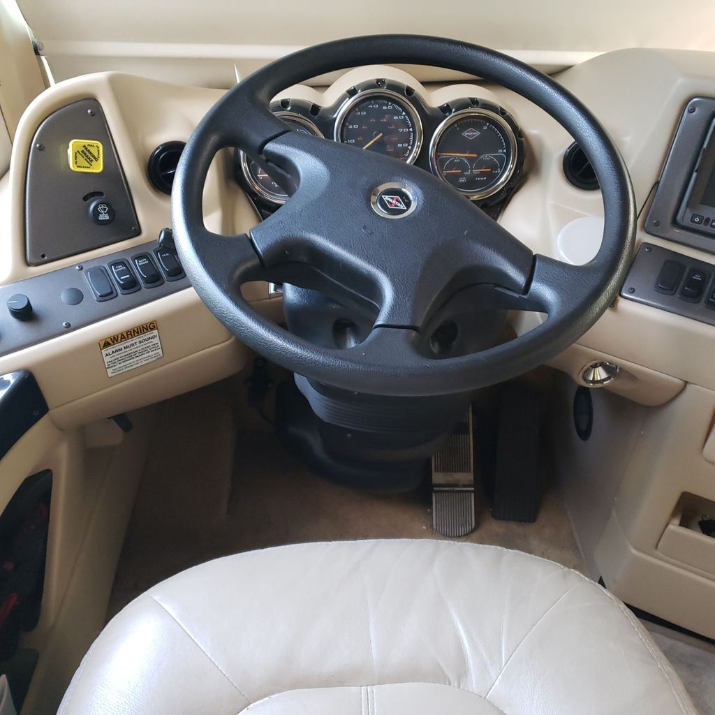 2008 Newmar Kountry Star 3910 - National Vehicle