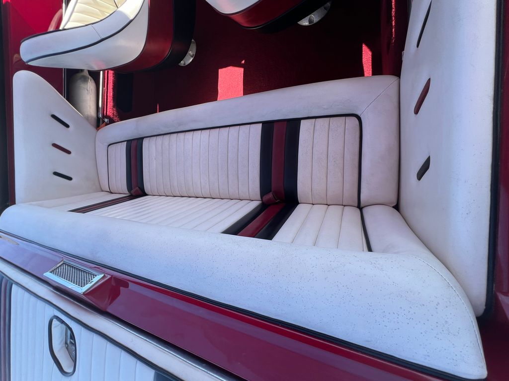 1988 Checkmate Vision 221 Magnum - National Vehicle