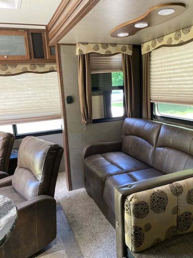2016 Keystone Sprinter 252FWRLS - National Vehicle