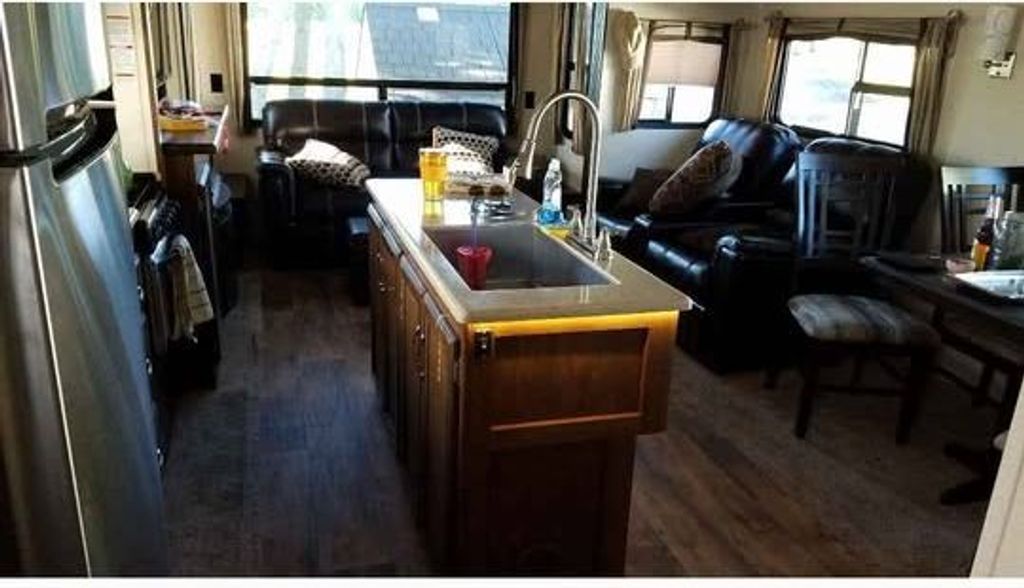2018 Forest River Wildwood Heritage Glen Lite 368RLBHK - National