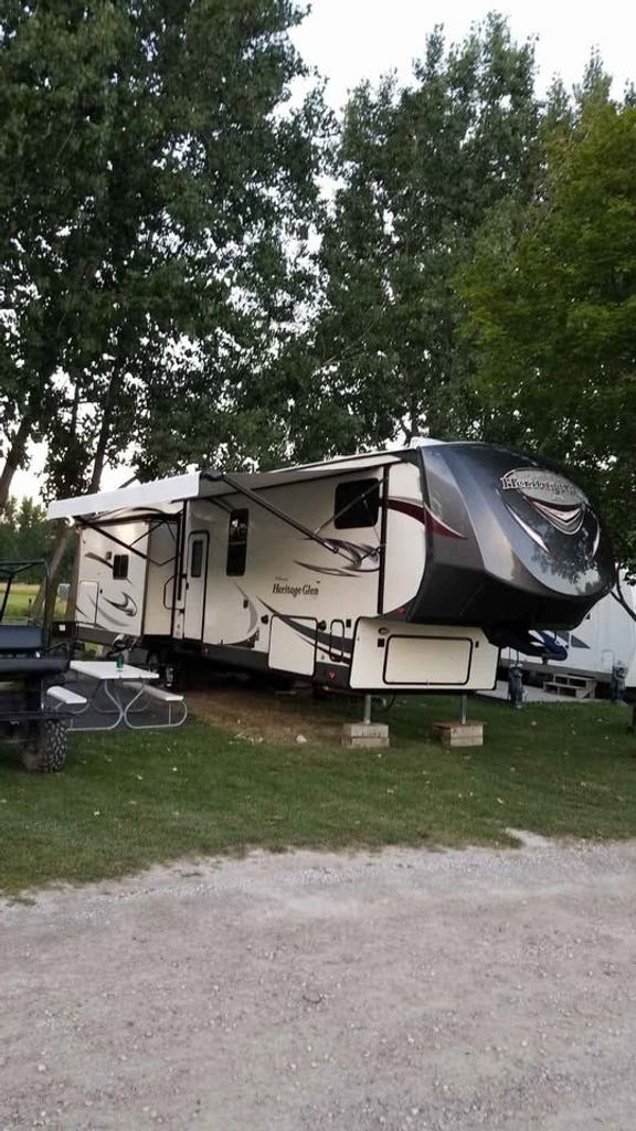 2018 Forest River Wildwood Heritage Glen Lite 368RLBHK - National