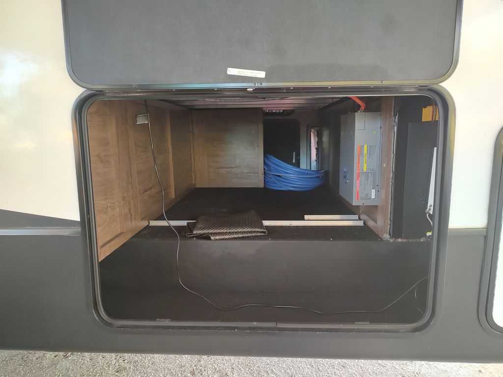 2022 K-Z Venom 3413TK - National Vehicle