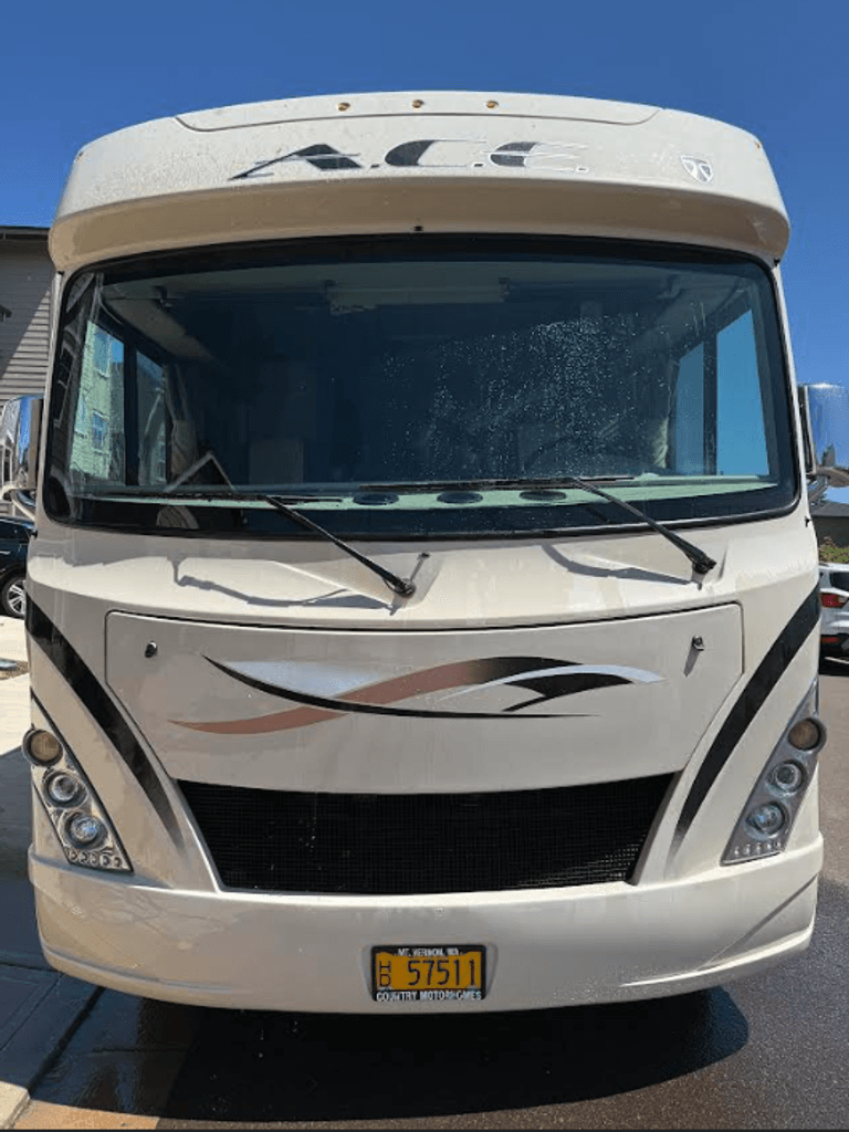 2016 Thor Motor Coach A.C.E. 27.1 - National Vehicle