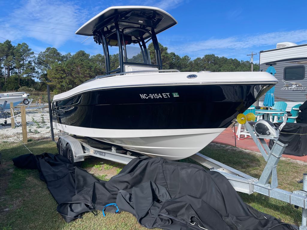 2021 Robalo R222 - National Vehicle