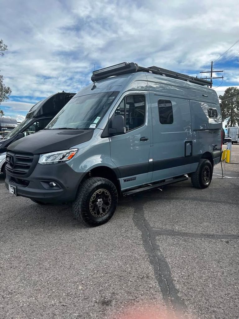 Buy an RV - National Vehicle