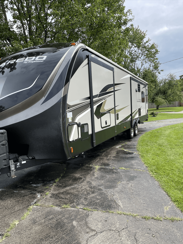 2020 Keystone Laredo 330RL - National Vehicle