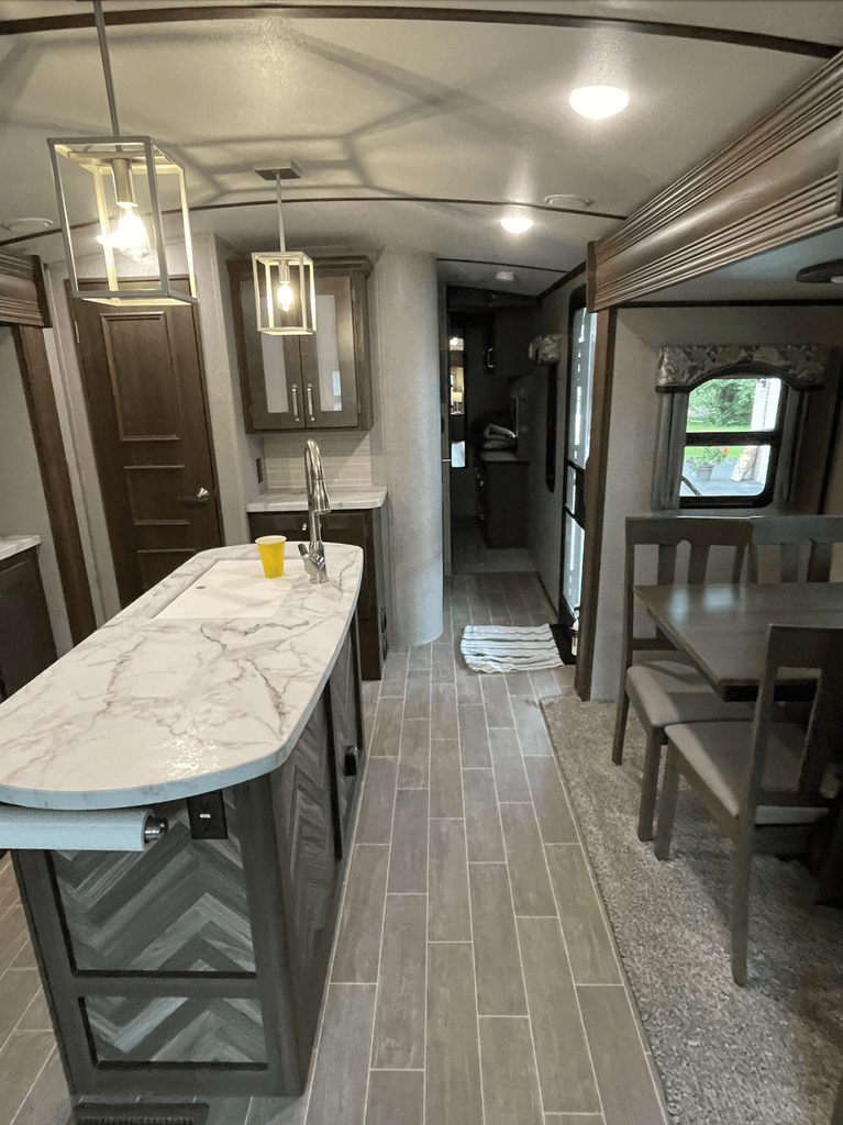 2020 Keystone Laredo 330RL - National Vehicle