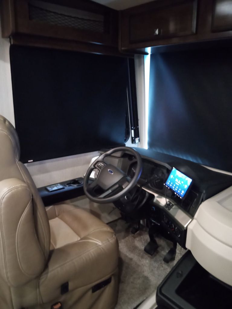 2021 Holiday Rambler Invicta 33HB - National Vehicle