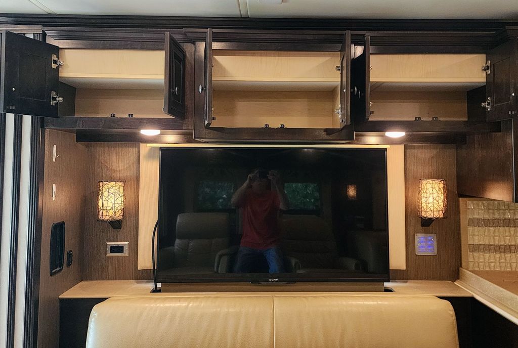 2016 Newmar Dutch Star 4369 - National Vehicle