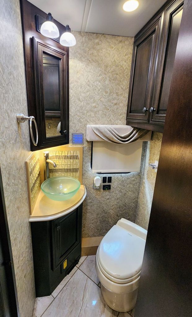 2016 Newmar Dutch Star 4369 - National Vehicle