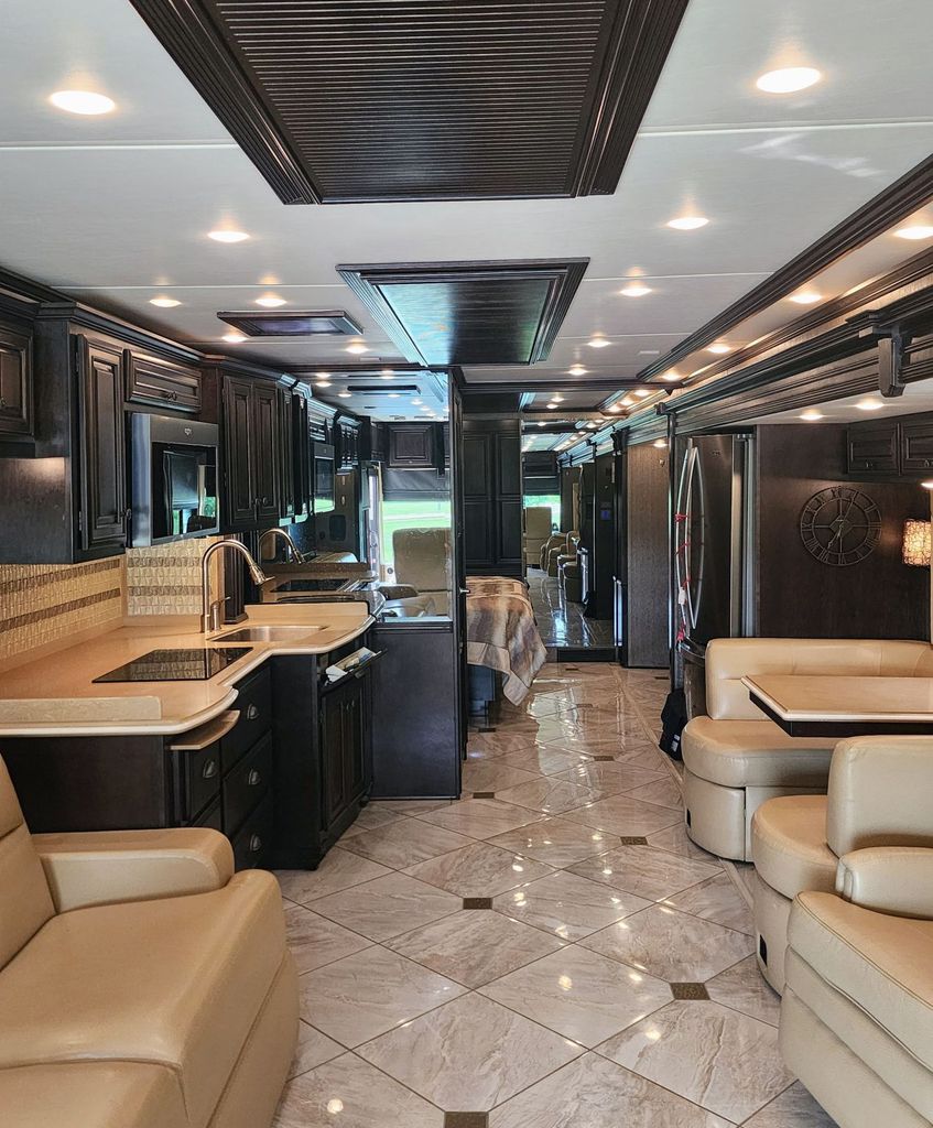 2016 Newmar Dutch Star 4369 - National Vehicle