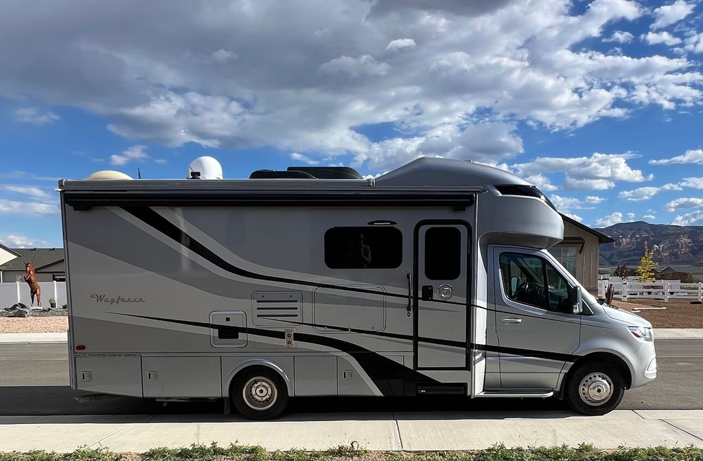 2020 Tiffin Motorhomes Wayfarer 25RW - National Vehicle