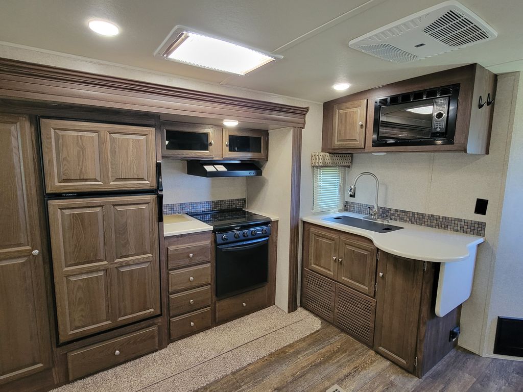 2018 Forest River Rockwood Ultra Lite 2906WS - National Vehicle