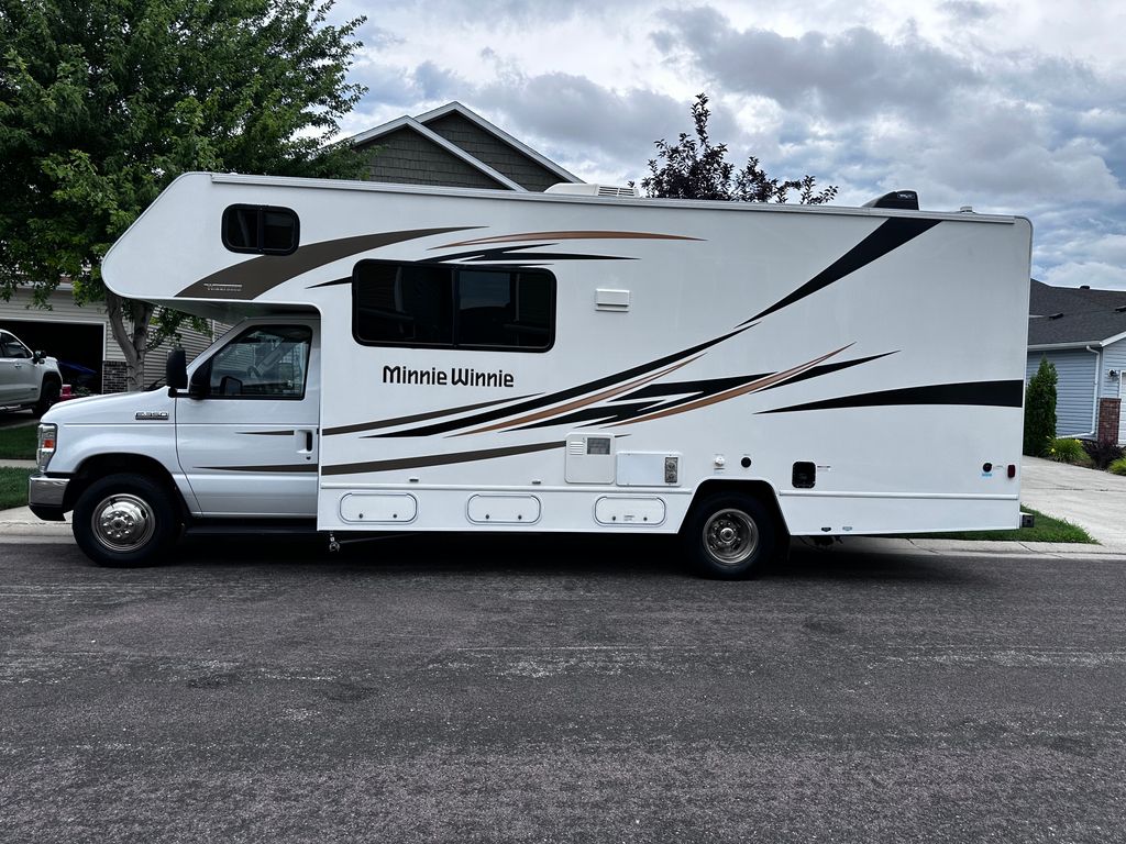 Buy an RV - National Vehicle