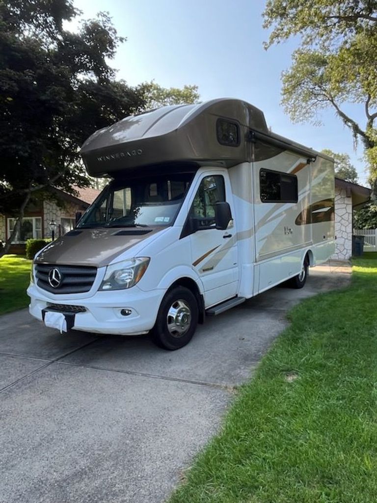 2016 Winnebago View 24J - National Vehicle