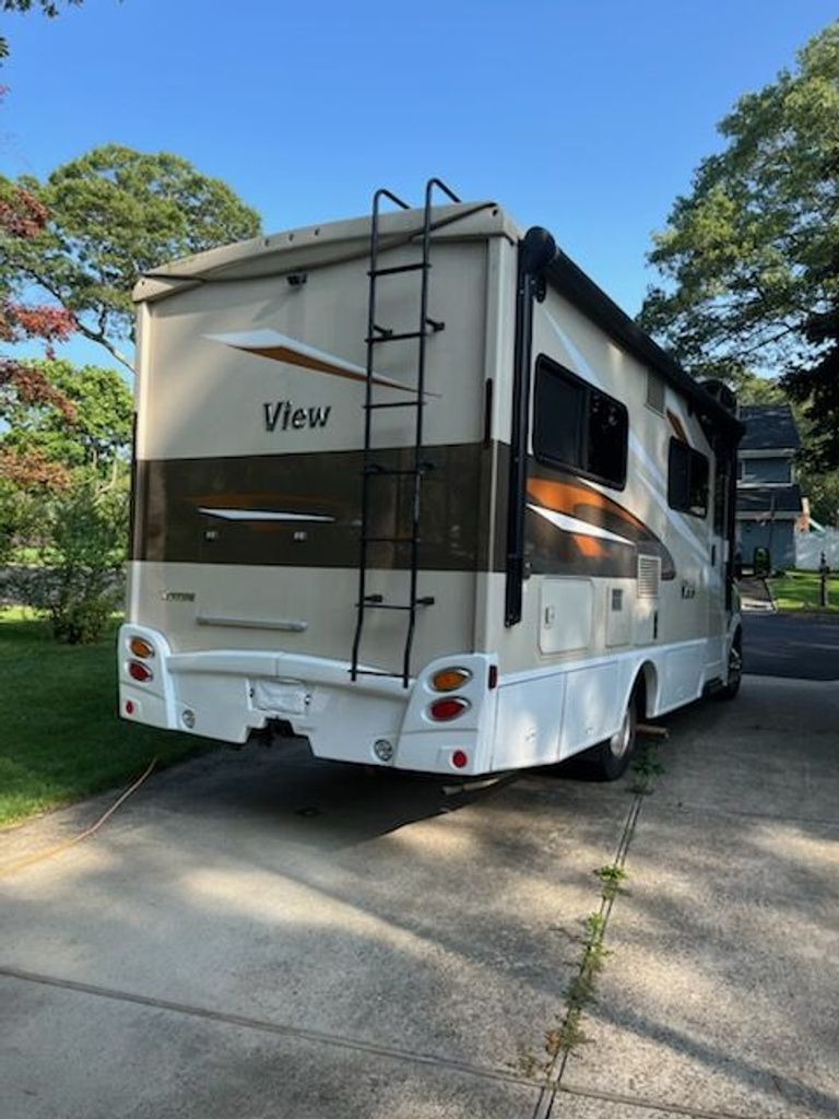 2016 Winnebago View 24J - National Vehicle