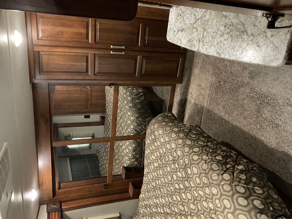 2017 Keystone Avalanche 395BH - National Vehicle