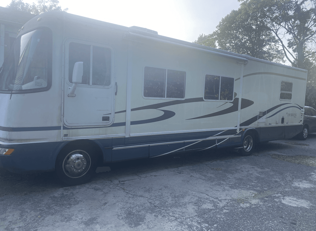 のの 2003 Damon Daybreak 3275 - National Vehicle