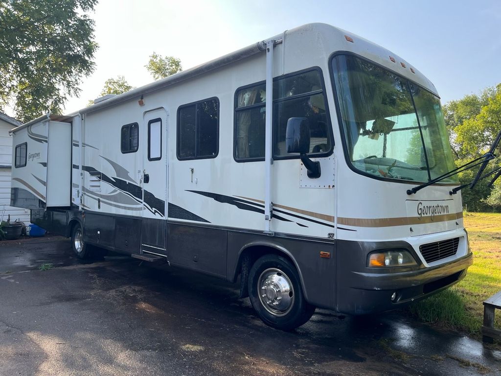 2004 Forest River Georgetown 325DS - National Vehicle