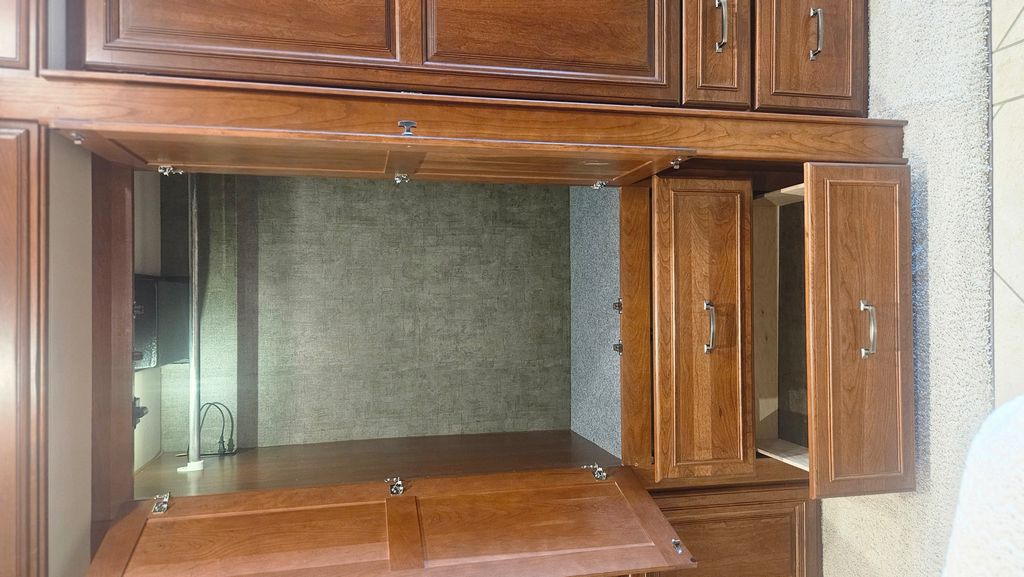 2015 Winnebago Tour 42QD - National Vehicle