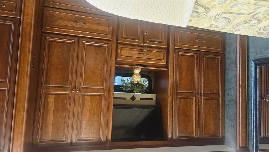 2015 Winnebago Tour 42QD - National Vehicle