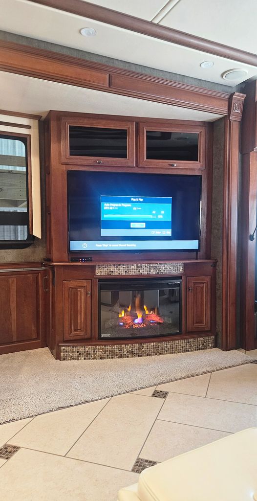 2015 Winnebago Tour 42QD - National Vehicle