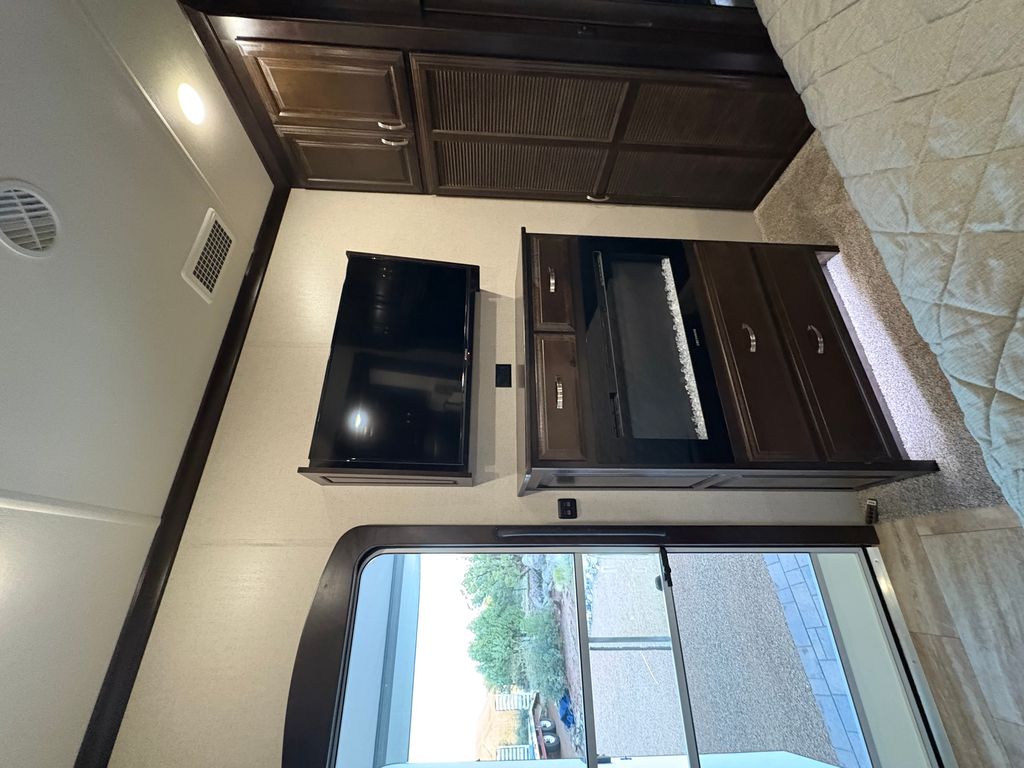 2019 Forest River Riverstone 39FK - National Vehicle