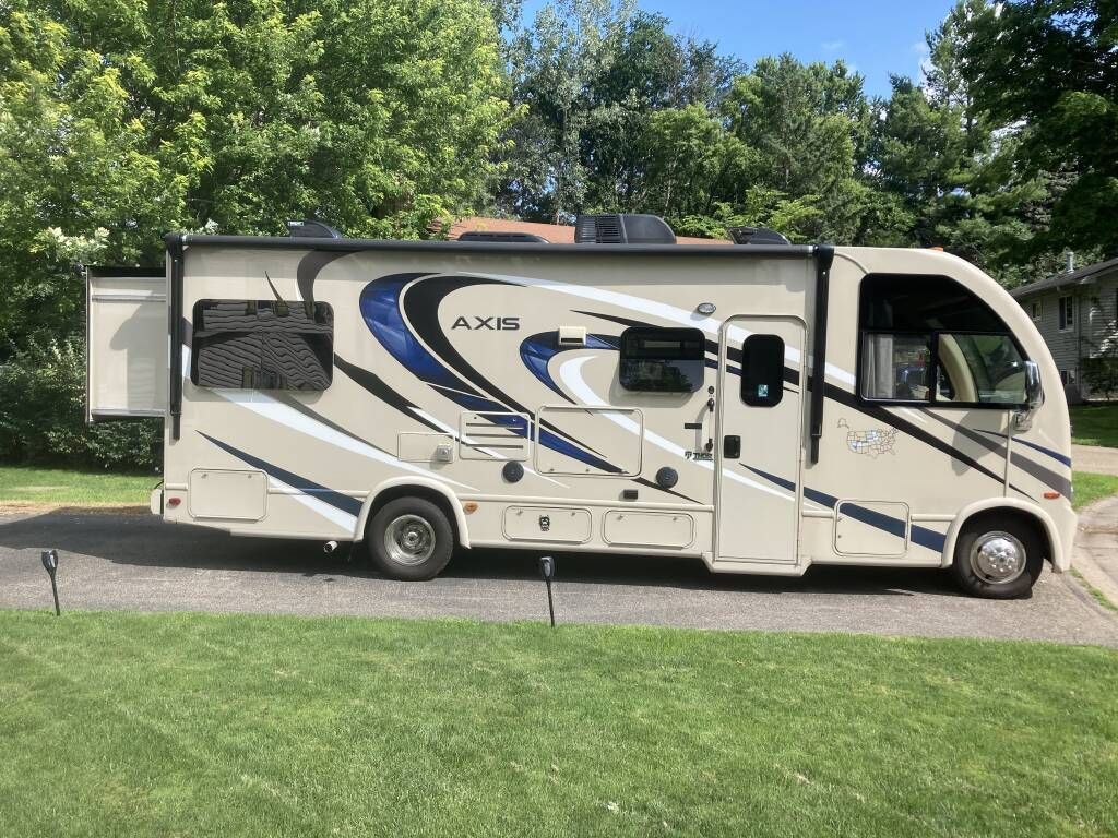 とと Buy an RV - National Vehicle