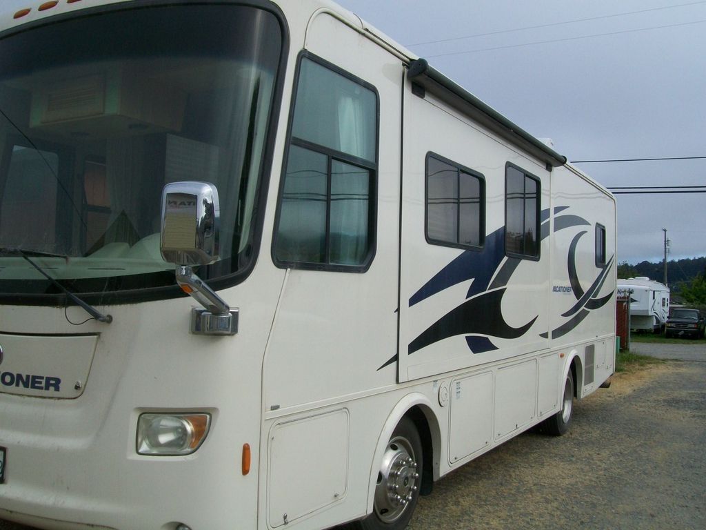 シー 2006 Holiday Rambler Vacationer 34PDD - National Vehicle