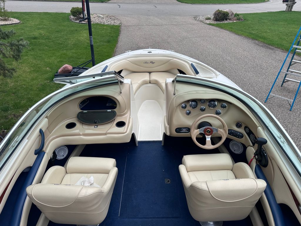 1999 Sea Ray 190 Signature - National Vehicle