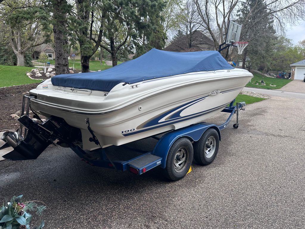 パドル 1999 Sea Ray 190 Signature - National Vehicle