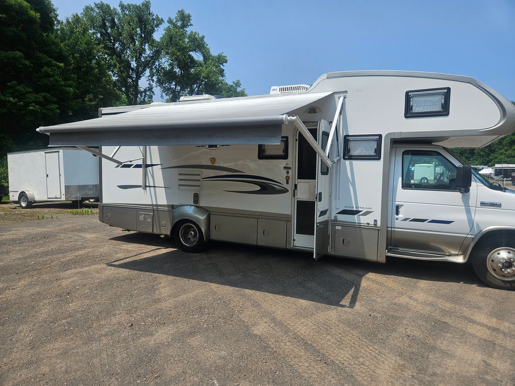 2007 Gulf Stream Vista Cruiser 4270 - National Vehicle