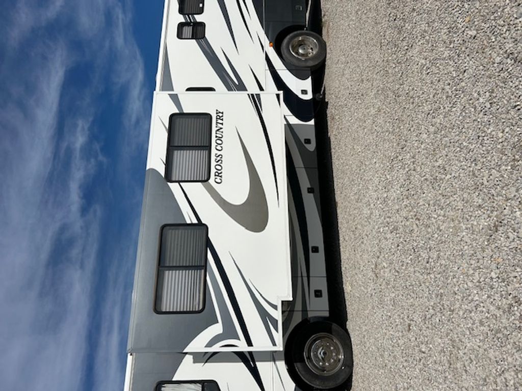 2007 Coachmen Cross Country 382DS - National Vehicle