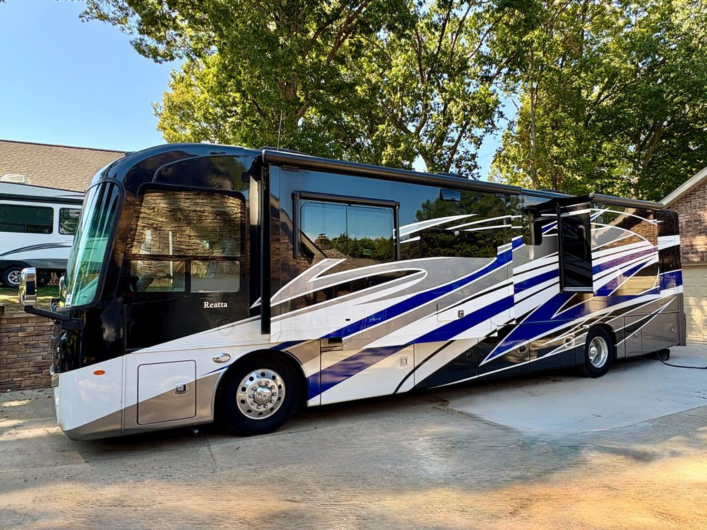 mineさん 2023 Entegra Coach Reatta 39BH - National Vehicle