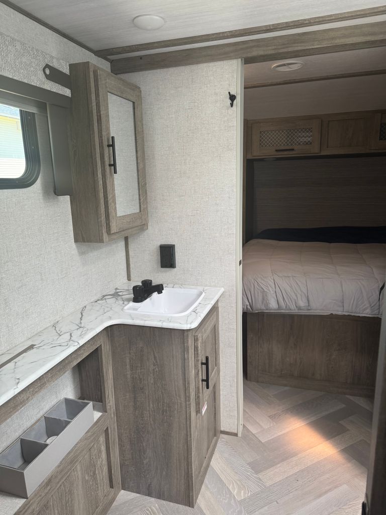 2021 Forest River Salem Hemisphere HL 24RLHL - National Vehicle