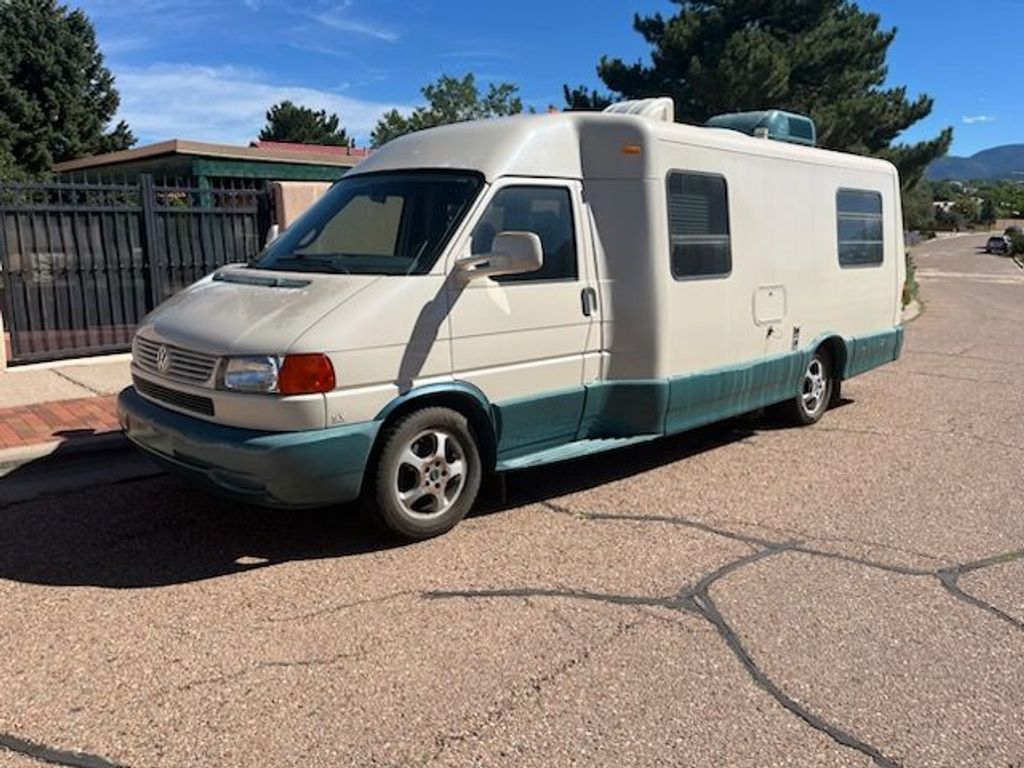 2003 Winnebago Rialta 22QD - National Vehicle