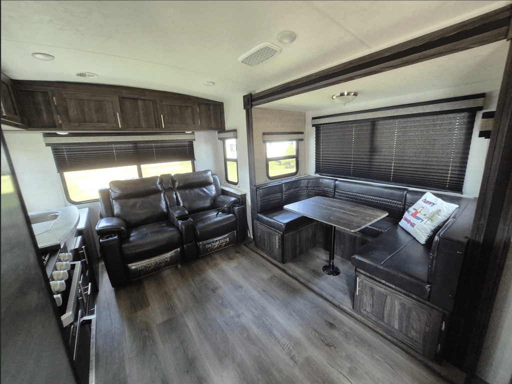 2019 Highland Ridge Open Range Ultra Lite 2410RL - National Vehicle