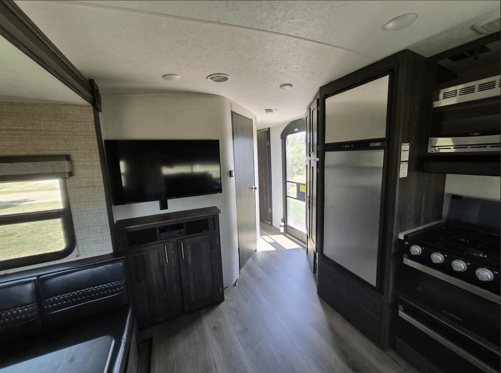 2019 Highland Ridge Open Range Ultra Lite 2410RL - National Vehicle