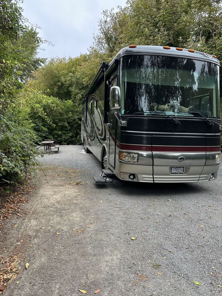 2011 Monaco Diplomat 43PKQ - National Vehicle